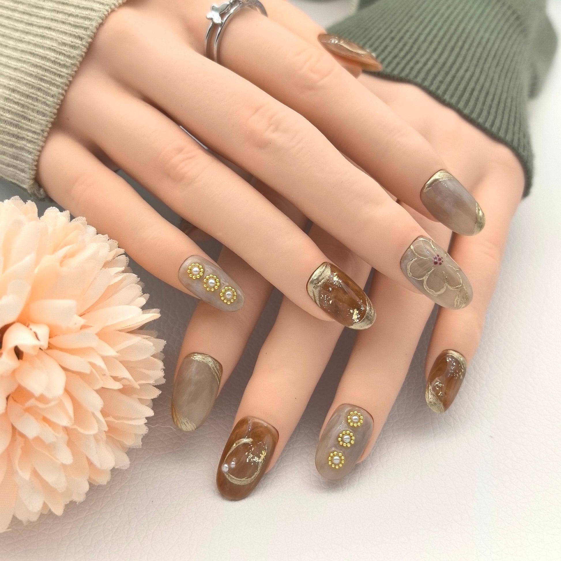 [Golden Pattern Pearl Floral] Handmade Premium Press-on Nails