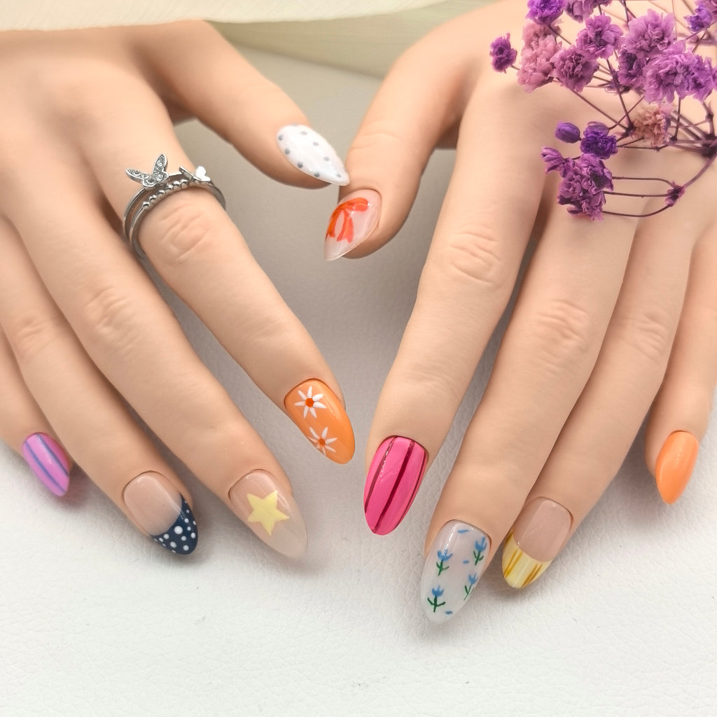 Fresh & Delicate Hand-Painted Premium Press-on Nails