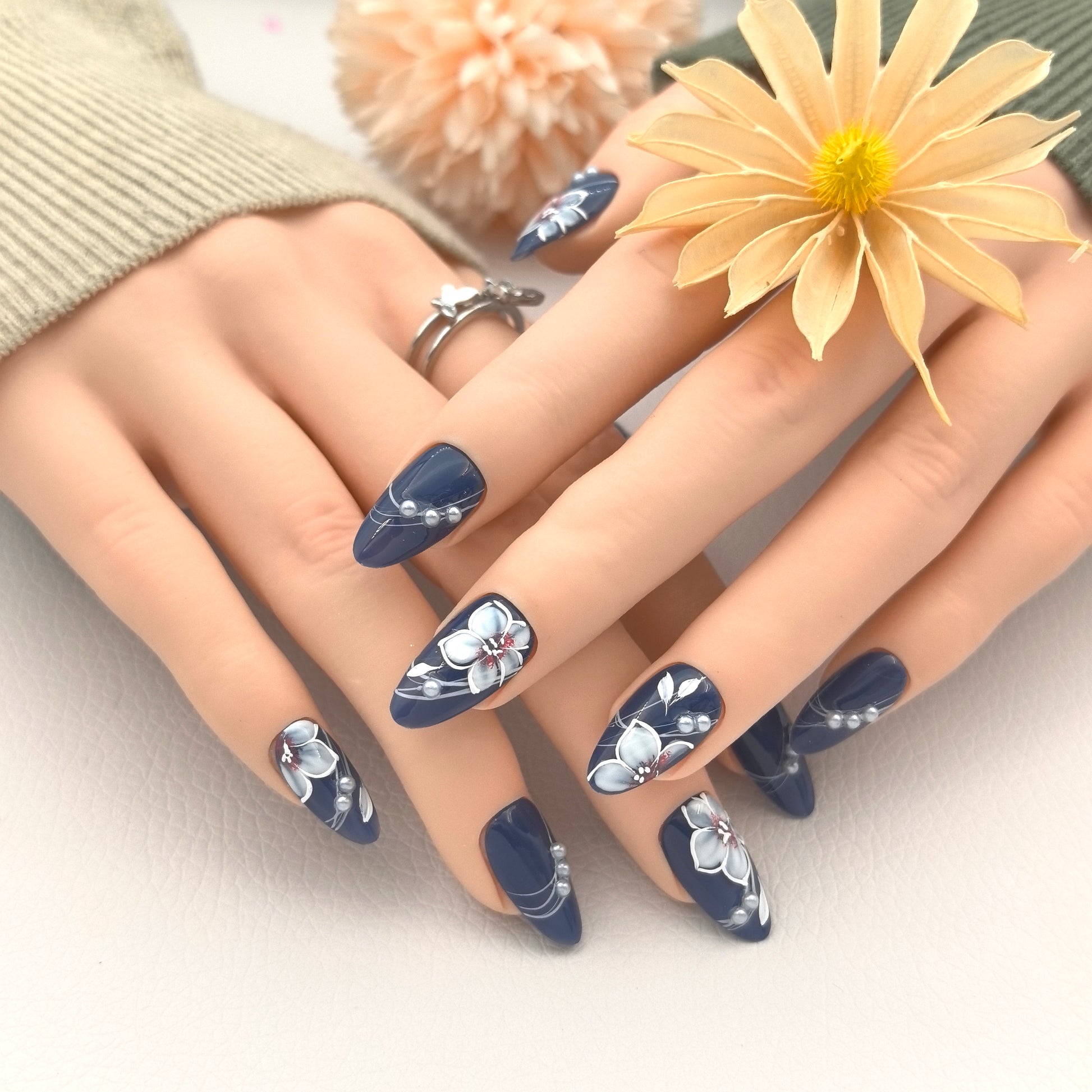 [Royal Blue Silver Beads] Handmade Premium Press-on Nails