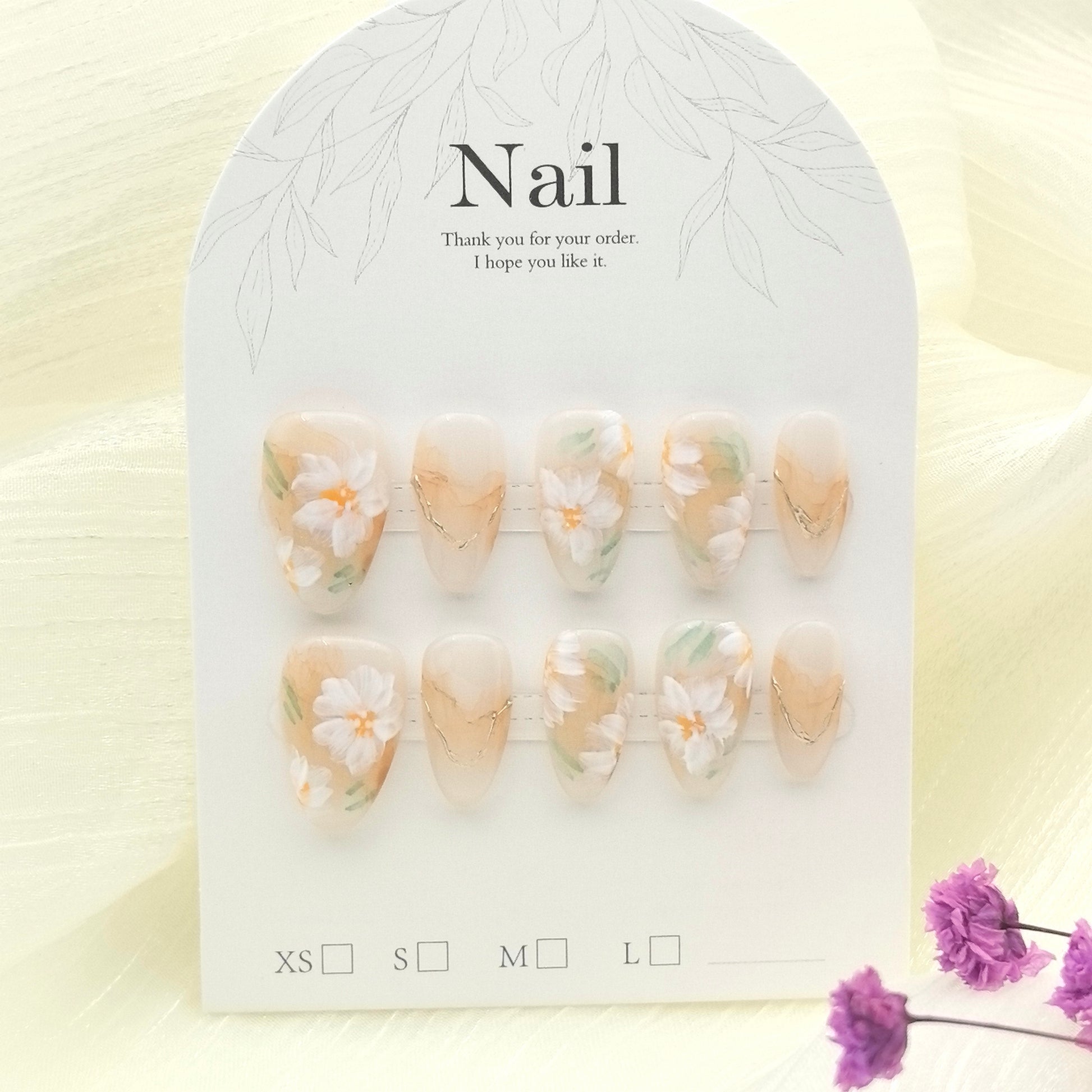 Hand-painted Chinese Traditional Elegant Floral