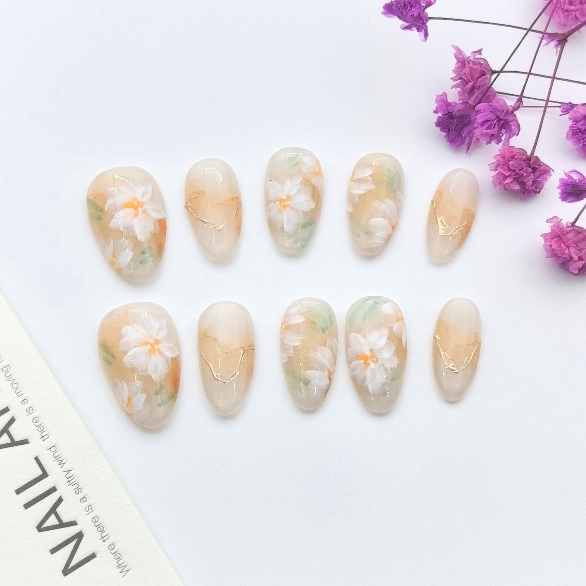 Hand-painted Chinese Traditional Elegant Floral